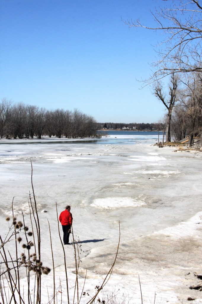 glace sur rivière