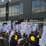 Manifestation contre la fermeture d’une école